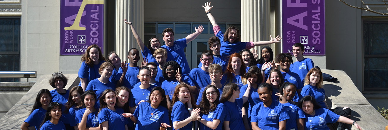 A group of CAS LEAD students in front of the Supreme Court