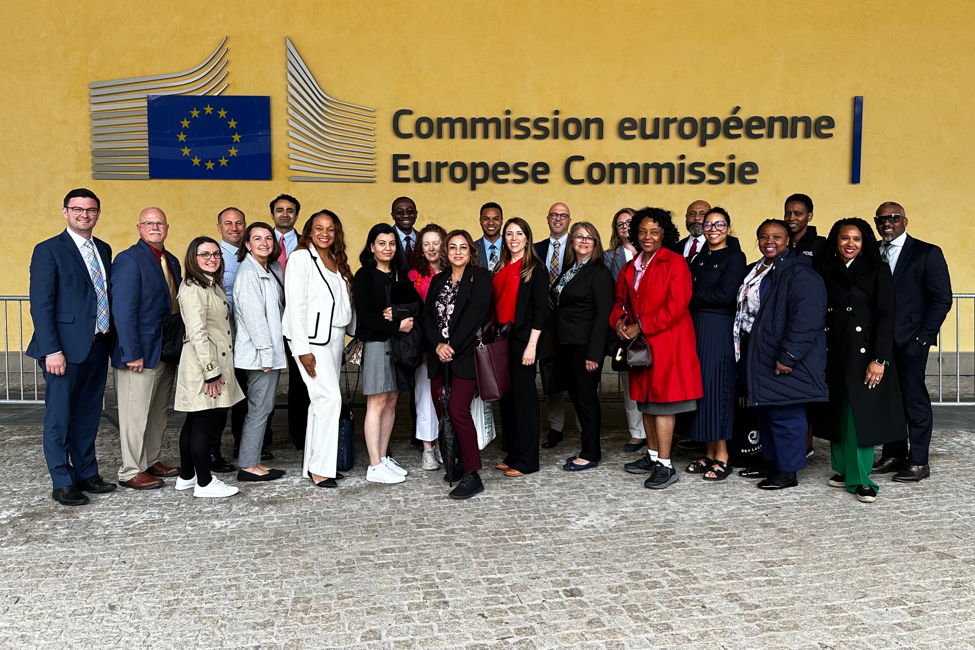 Group photo of students in front of the European Commission